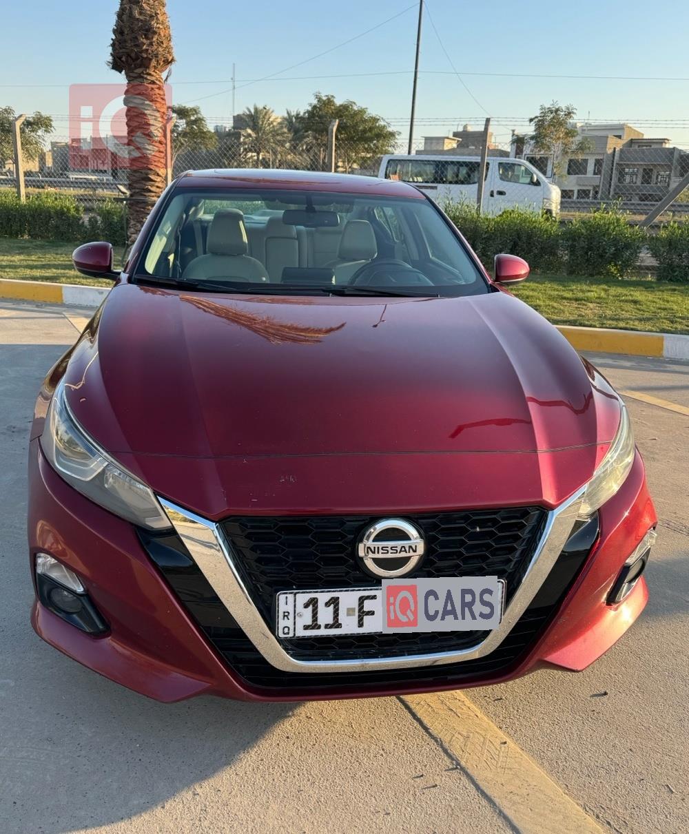 نيسان ألتيما